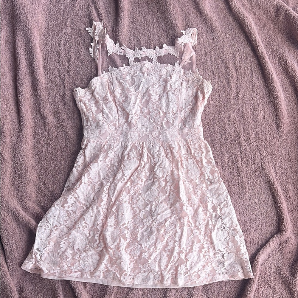 Elegant Pink Lace Dress
